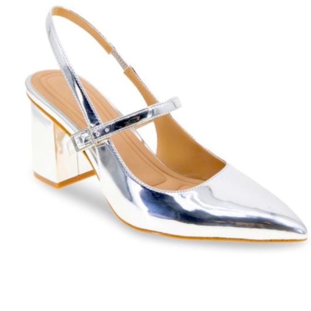 BCBG Gillian Point Toe Slingback Pumps NWOT size 7.5